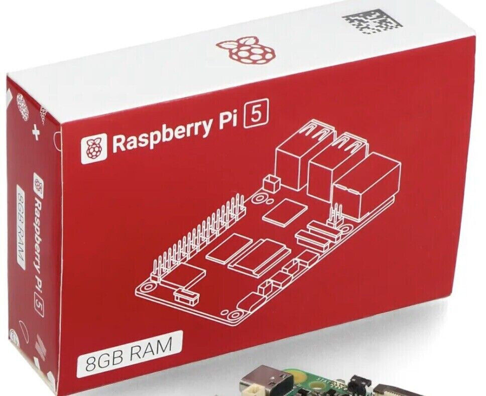 Raspberry Pi 5 8GB með 1TB M.2 uppsett.